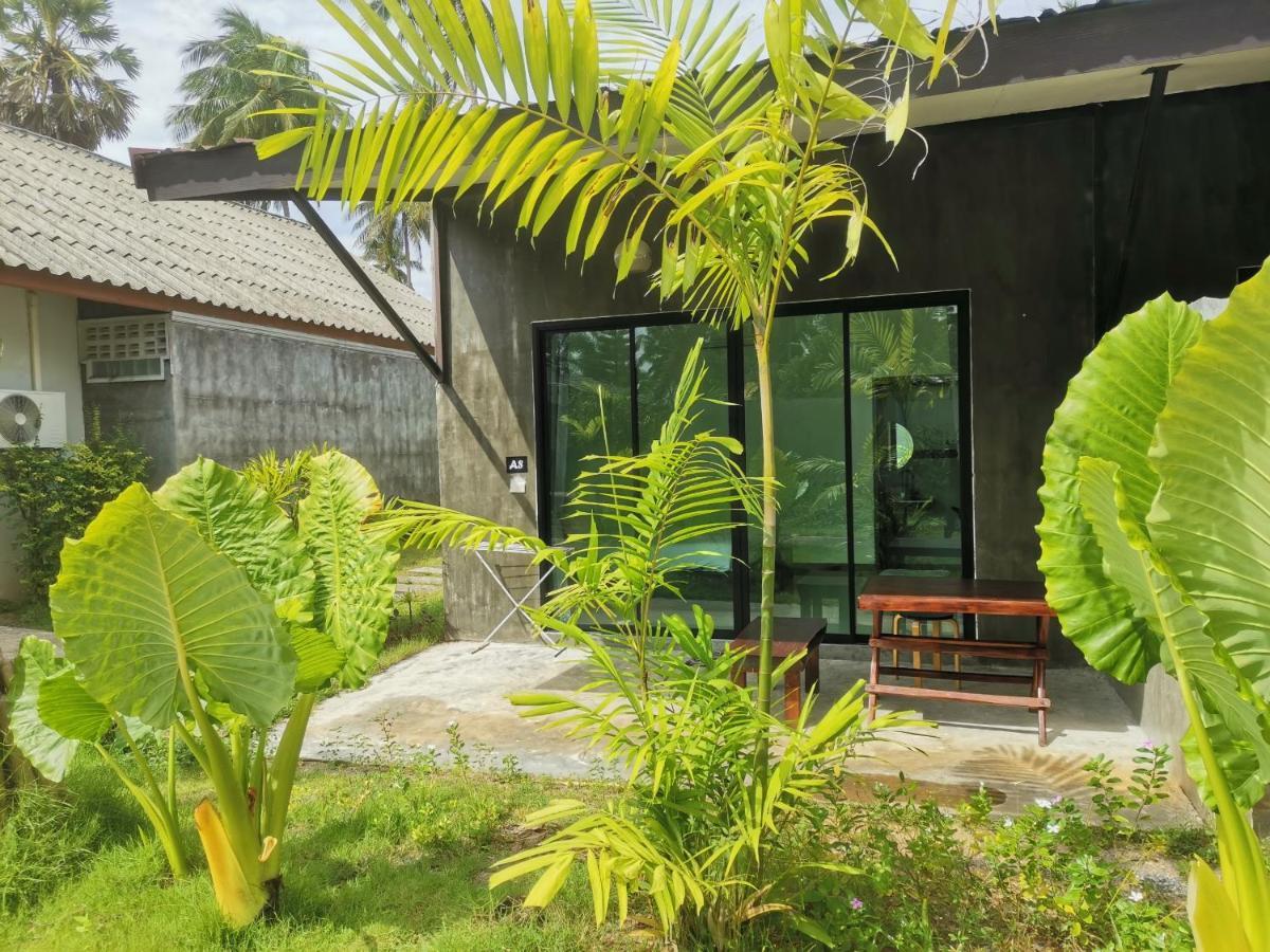 ホテル Natai House エクステリア 写真